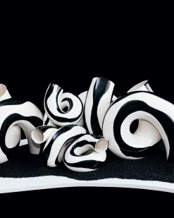 MaM x Ju Schnee - Viparita Vase L black white